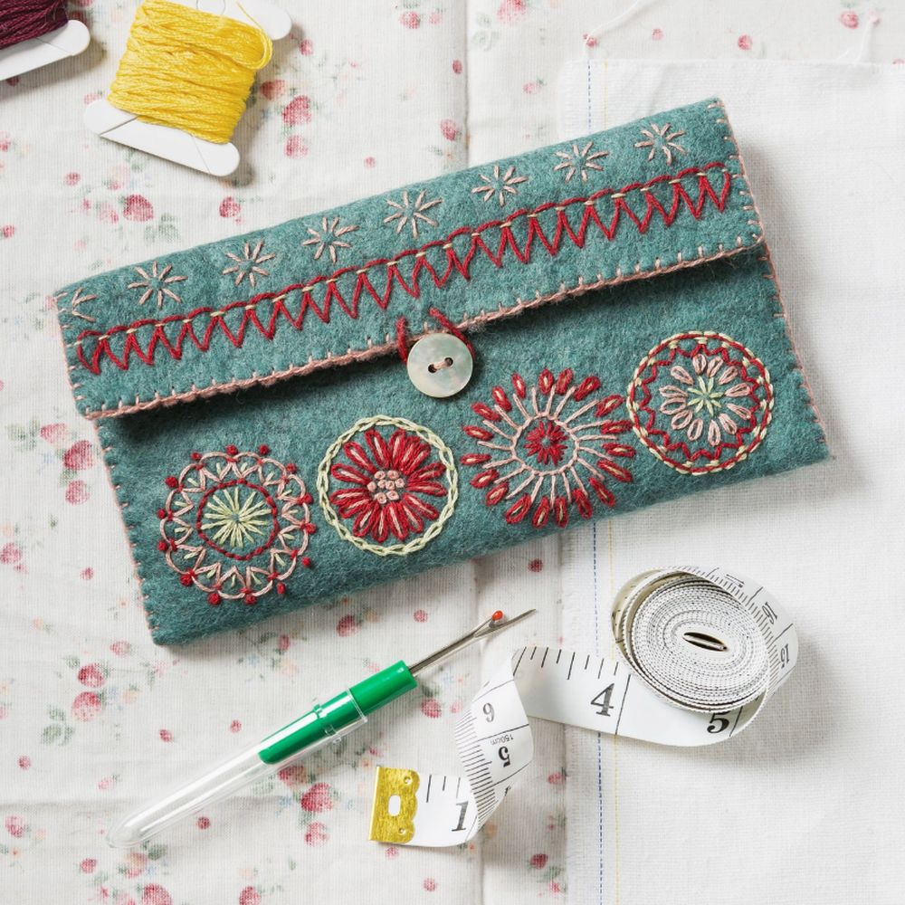 Sewing Pouch Felt Craft Kit