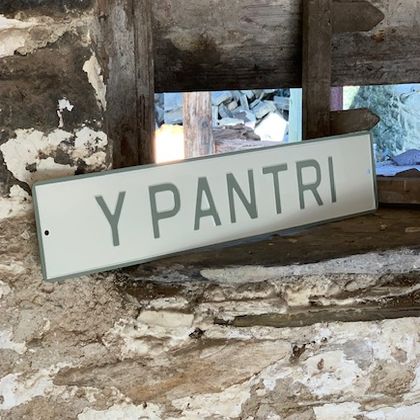 Enamel Sign ~ Y Pantri