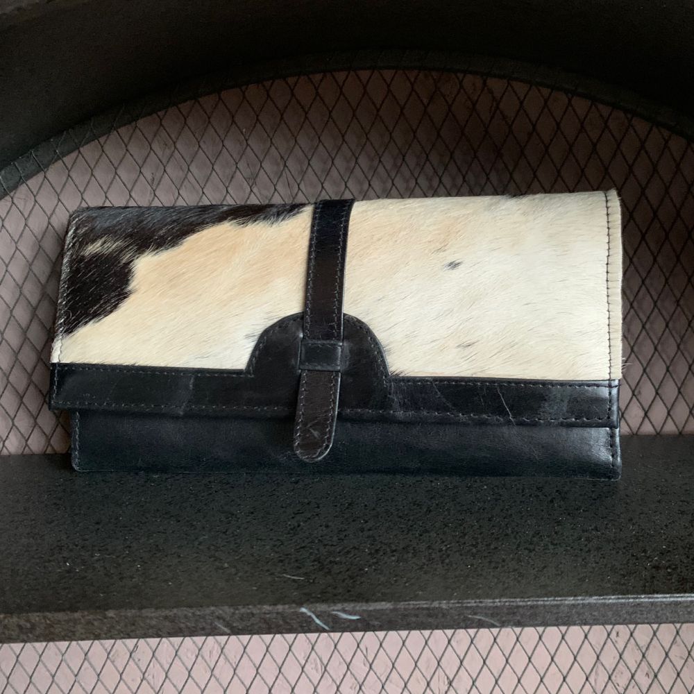 Pam Leather Wallet ~ Black/Cow
