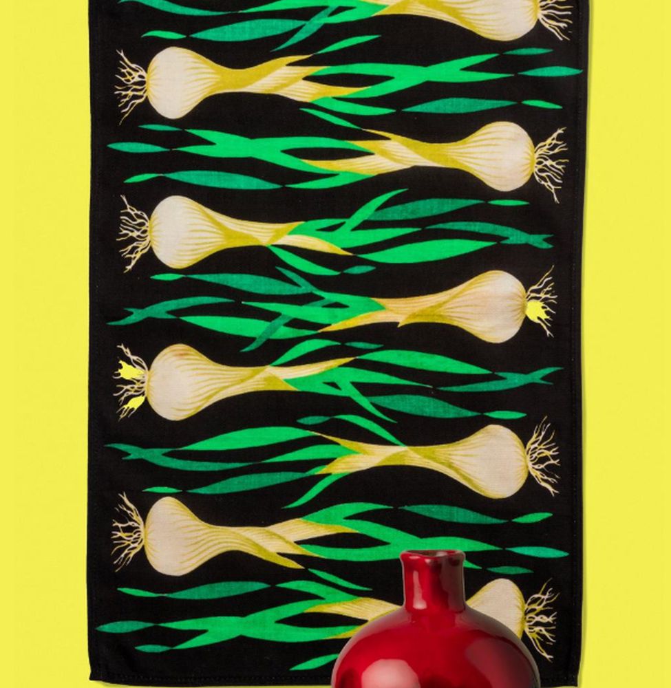 Vegetable Tea Towel ~ Spring Onion